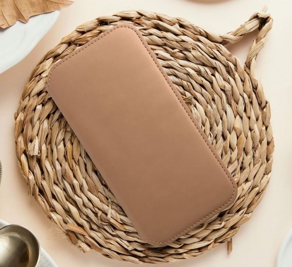 Flipové puzdro Dual Pocket pre Samsung Galaxy S23, zlatá