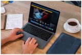 Kožené pouzdro FIXED Oxford pro Apple MacBook Air 15,3" (2023) M2, modré