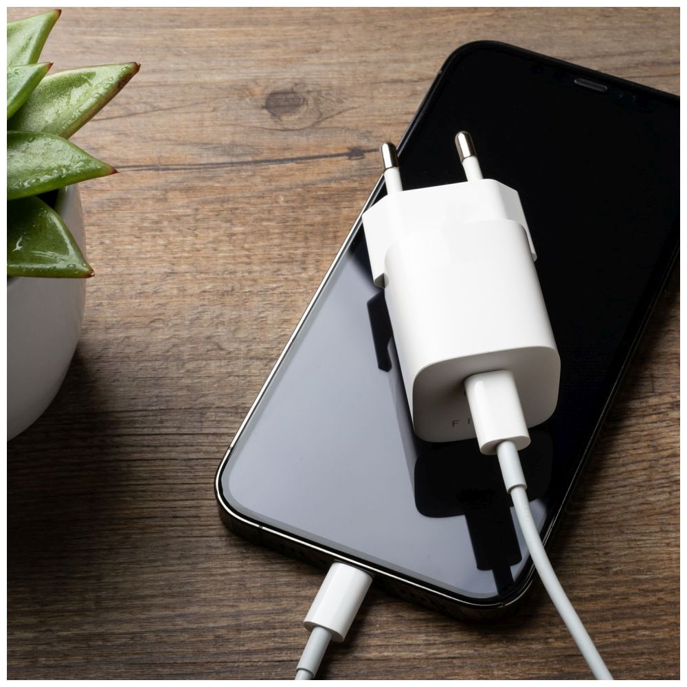 Sieťová nabíjačka FIXED Mini s USB-C výstupom a podporou PD, 25W, biela