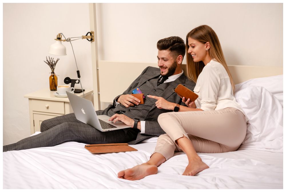 Kožené pouzdro typu kniha FIXED ProFit pro Samsung Galaxy M13 5G, červené