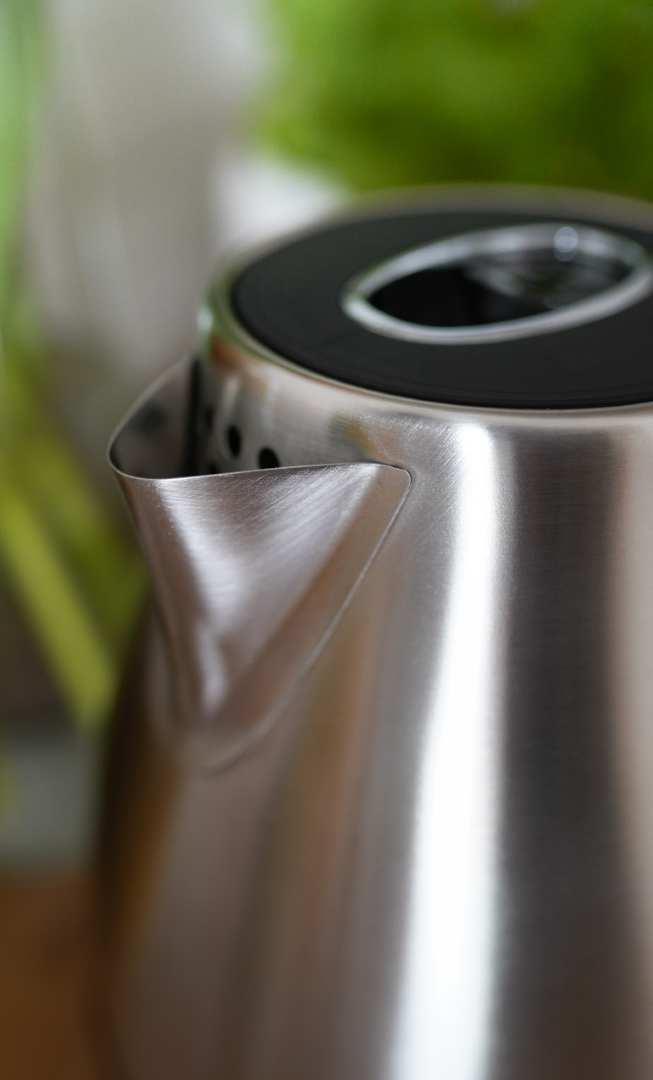 Huslog AK-02034H Rychlovarná konvice 1,7l stříbrná nerezová