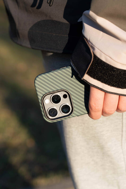 Pouzdro SWISSTEN MagStick SHELL pro Apple iPhone 14, zelená