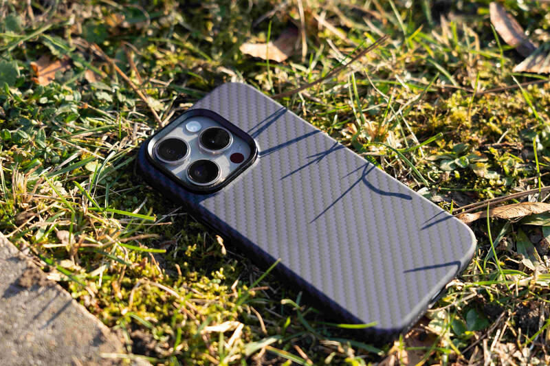 Pouzdro SWISSTEN MagStick SHELL pro Apple iPhone 14 Pro, fialová