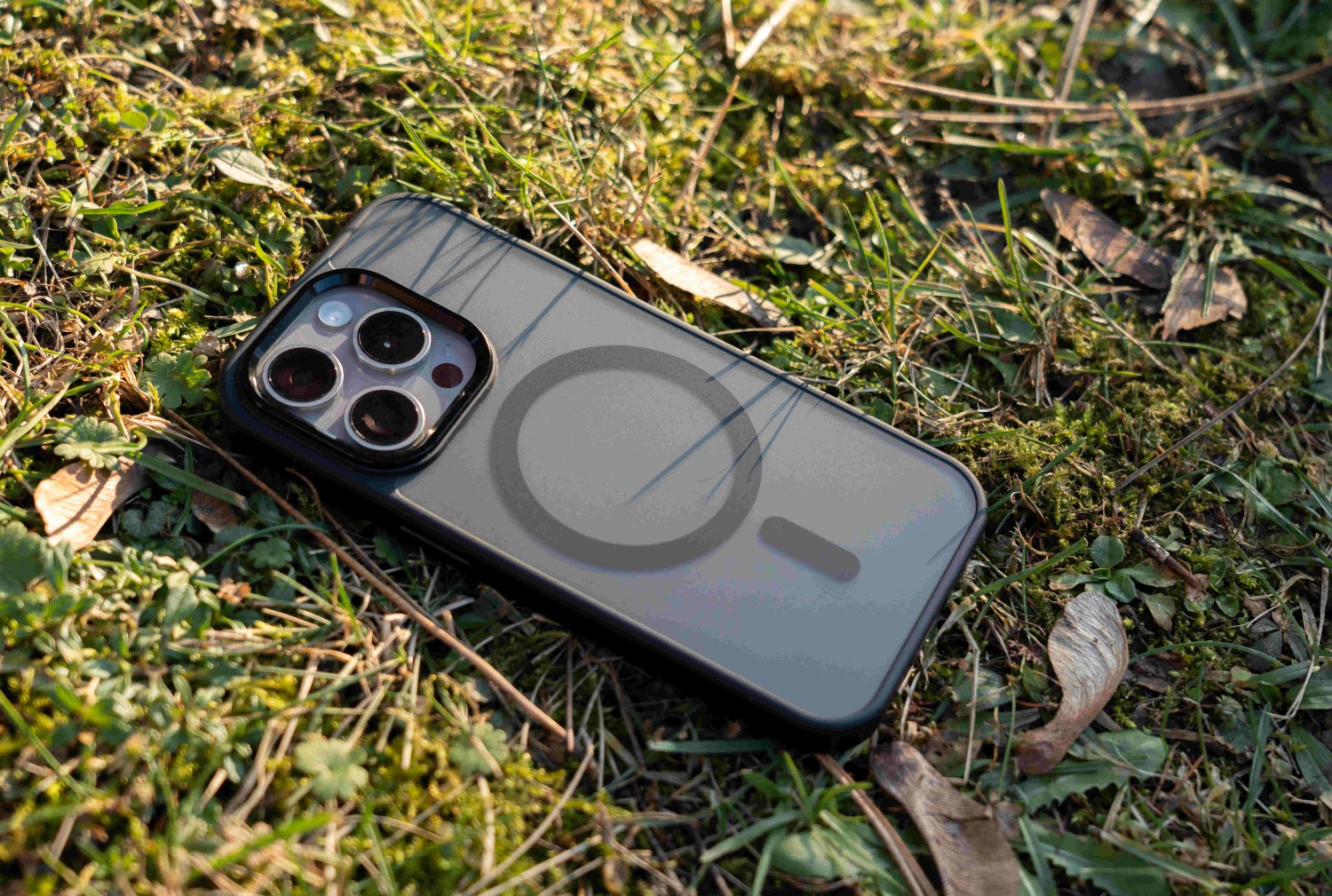 Pouzdro SWISSTEN MagStick FLEX pro Apple iPhone 16 Plus, černá