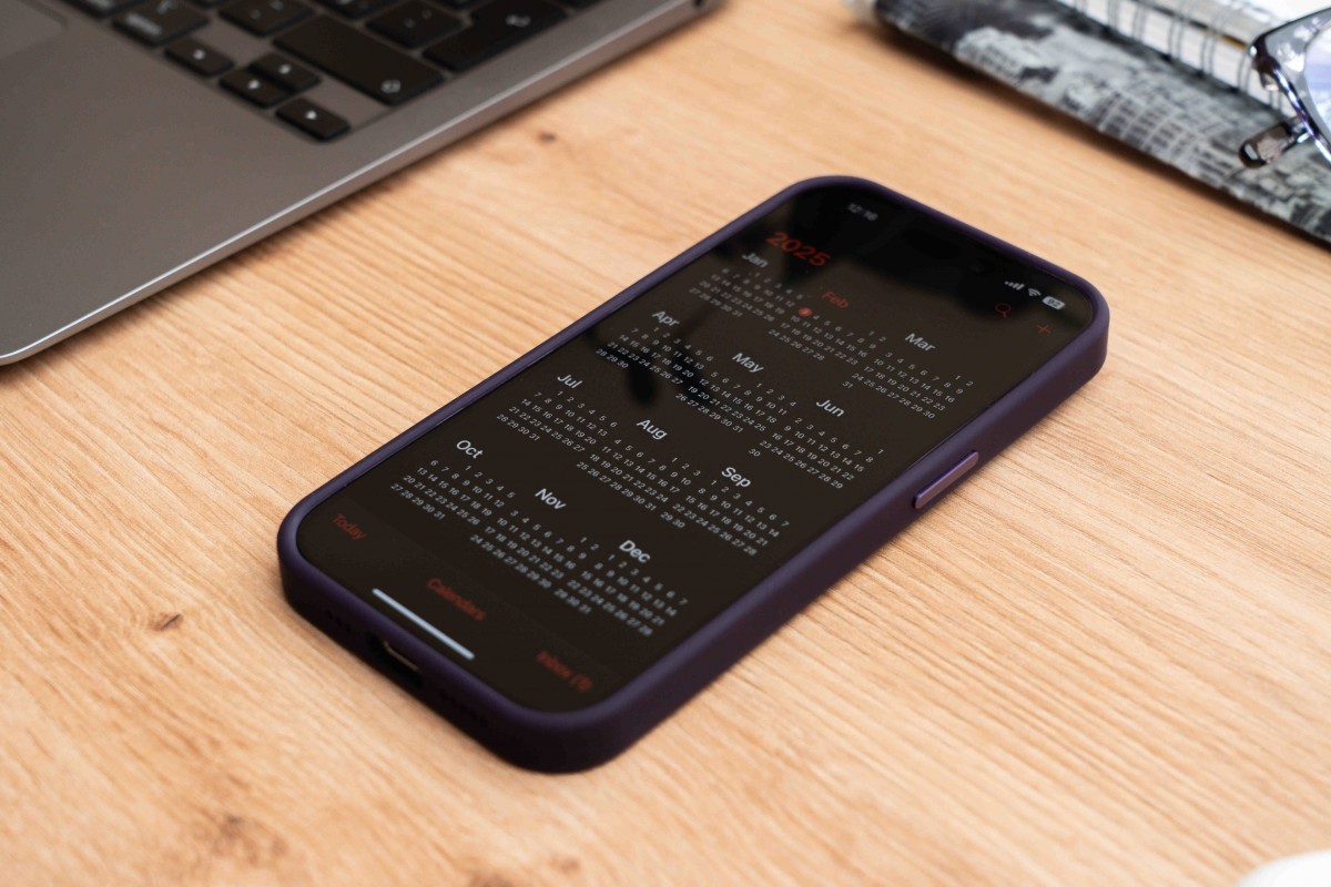 Pouzdro SWISSTEN MagStick FLEX pro Apple iPhone 16 Pro Max, černá