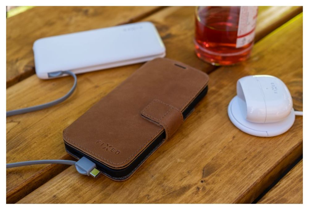 Kožené pouzdro typu kniha FIXED ProFit pro Samsung Galaxy A36 5G, hnědé