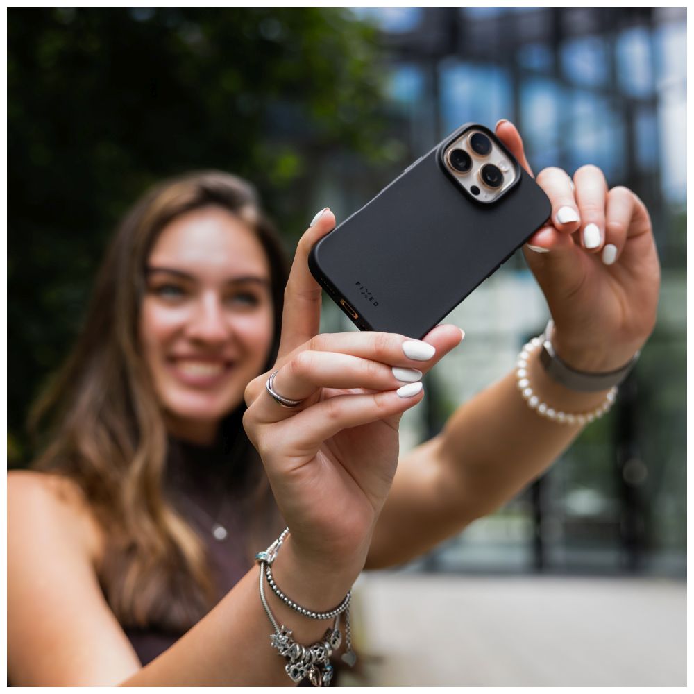 TPU gelový kryt FIXED ReStory pro Apple iPhone 15, černý