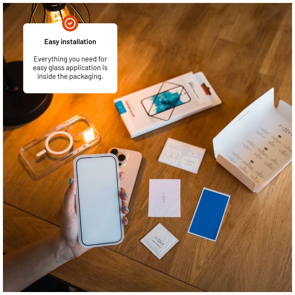 Ochranné tvrzené sklo FIXED Full-Cover pro Realme Note 70T, černé