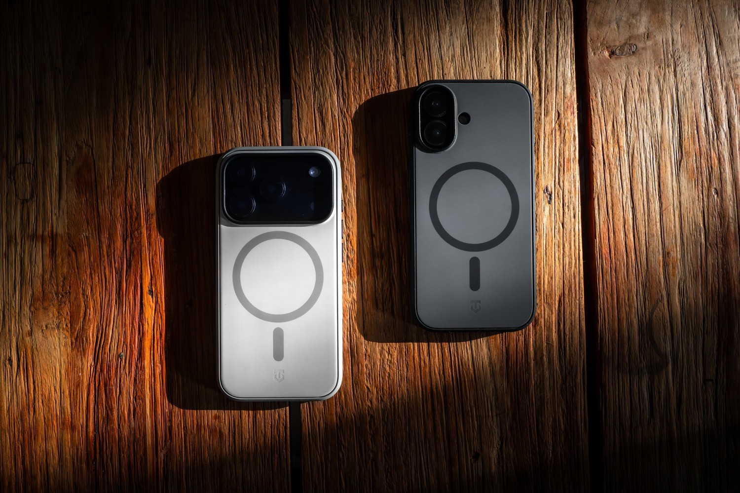 Tactical MagForce SmoothIsFast Kryt pro Apple iPhone 16 Pro Chalk