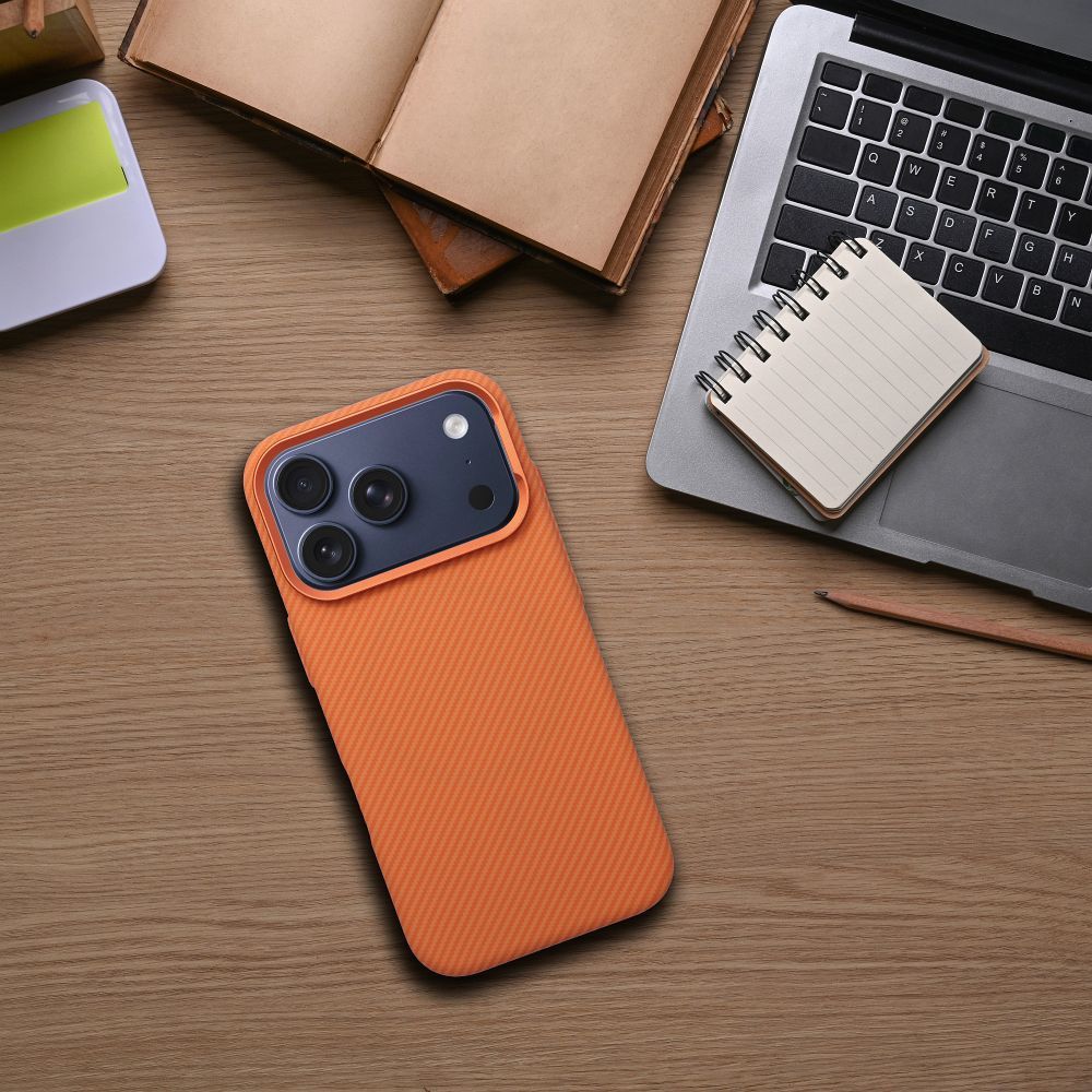 Pouzdro Case KEVLAR compatible with MagSafe pro Apple iPhone 17, oranžová