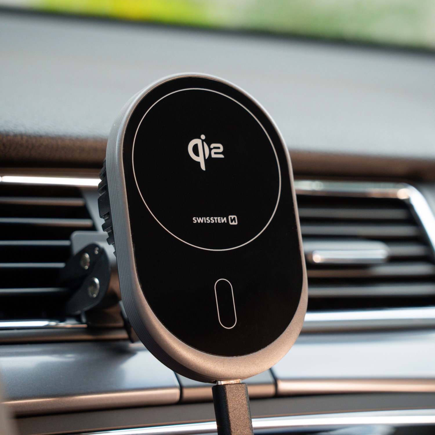 Magnetický držák do ventilace Swissten MagRide s bezdrátovým Qi2 15W nabíjením (kompatibilní s MagSafe)