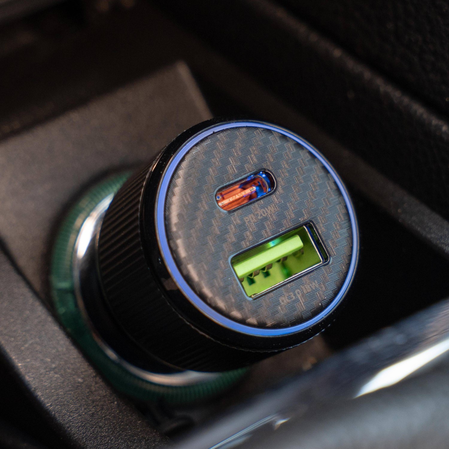 Swissten CL Adaptér USB-C PD + USB-A, 38W černá