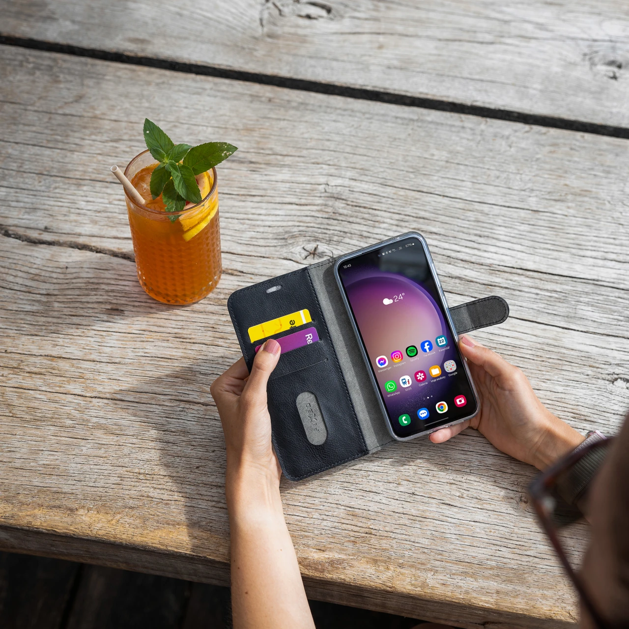 Pouzdro typu kniha FIXED Opus pro Motorola Moto G86 5G/Power, černé