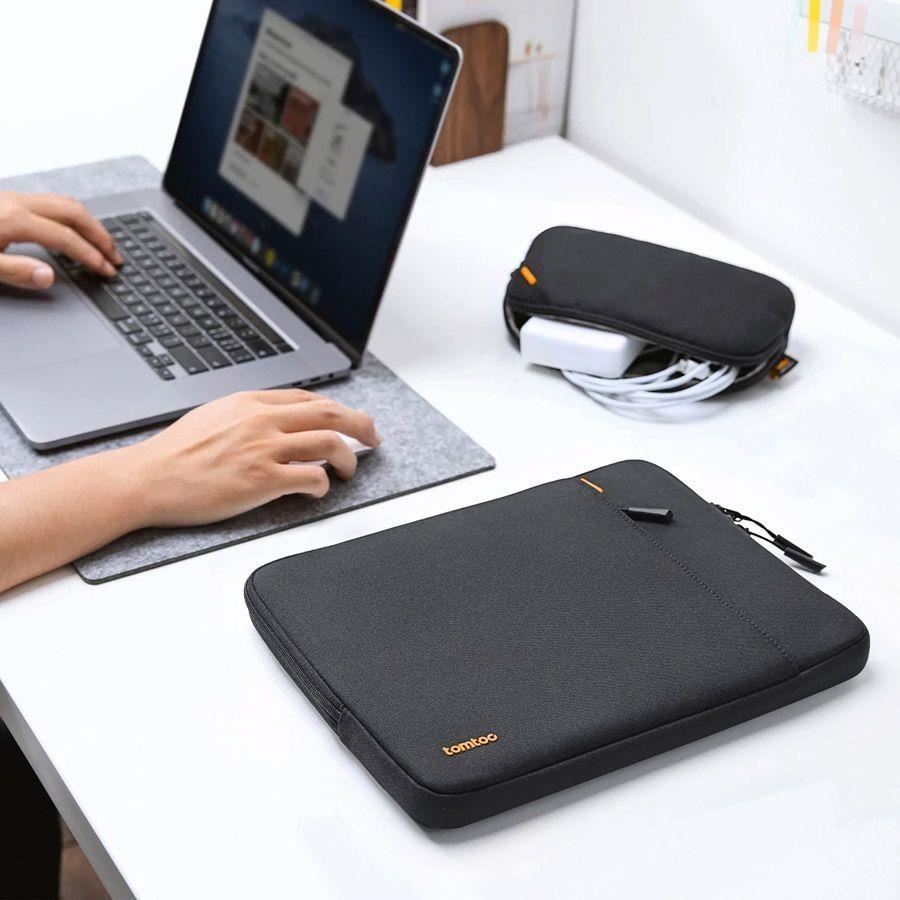 Pouzdra tomtoc Sleeve Kit - 14" MacBook Pro, černá