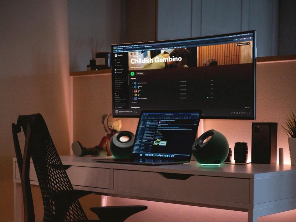 Creative repro Pebble Pro mobilní reproduktor bílá