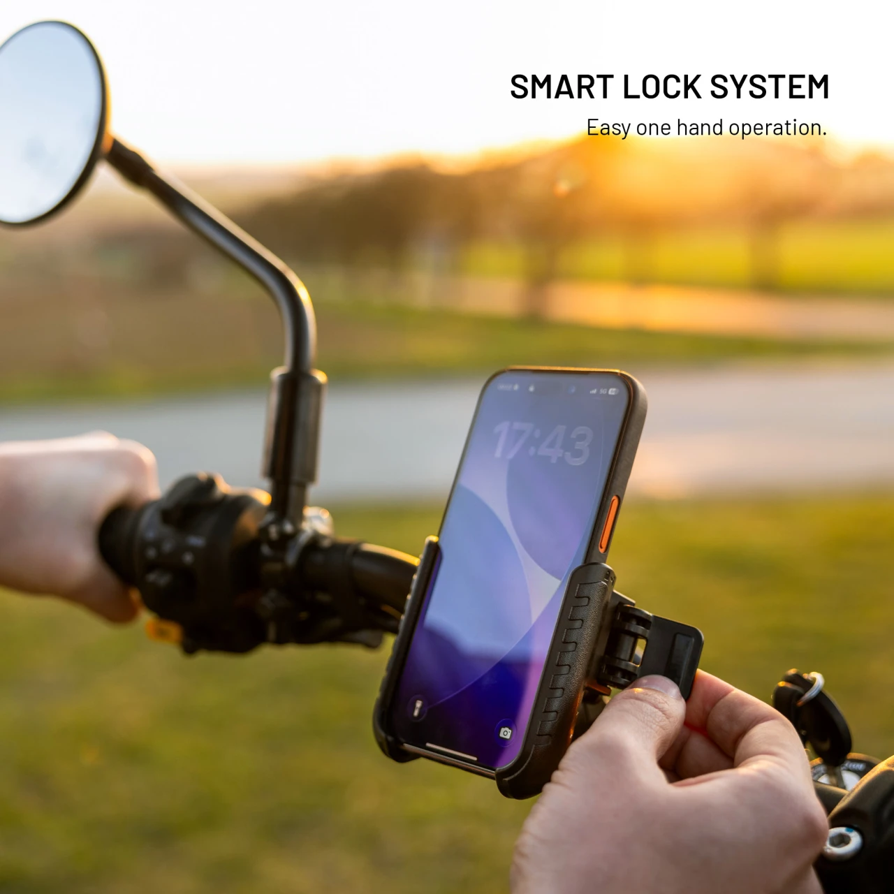 Univerzální držák mobilního telefonu na motorku a kolo FIXED Bikee Anti-Shock s antivibračním modulem, černý