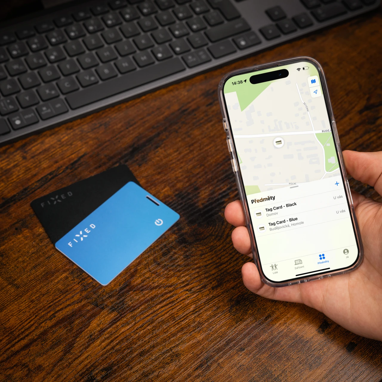FIXED Tag Card 2 s podporou Find My, bezdrátové nabíjení, modrá