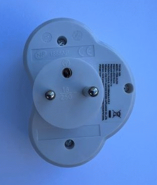 DVOJZÁSUVKA S VYPÍNAČEM KONNOC DX-R2S