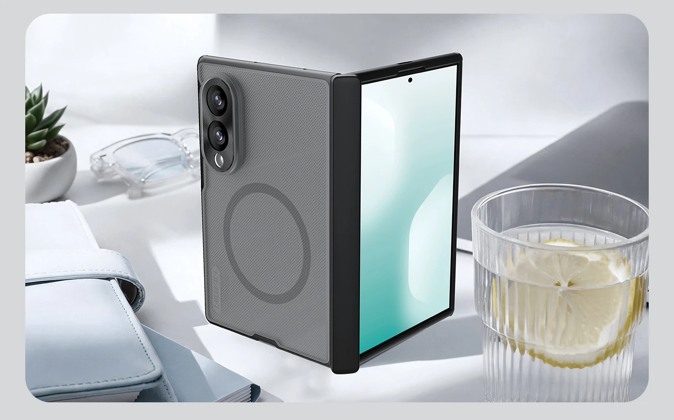 Nillkin Super Frosted FOLD Magnetic Zadní Kryt pro Samsung Galaxy Z Fold 8 Transparent Black