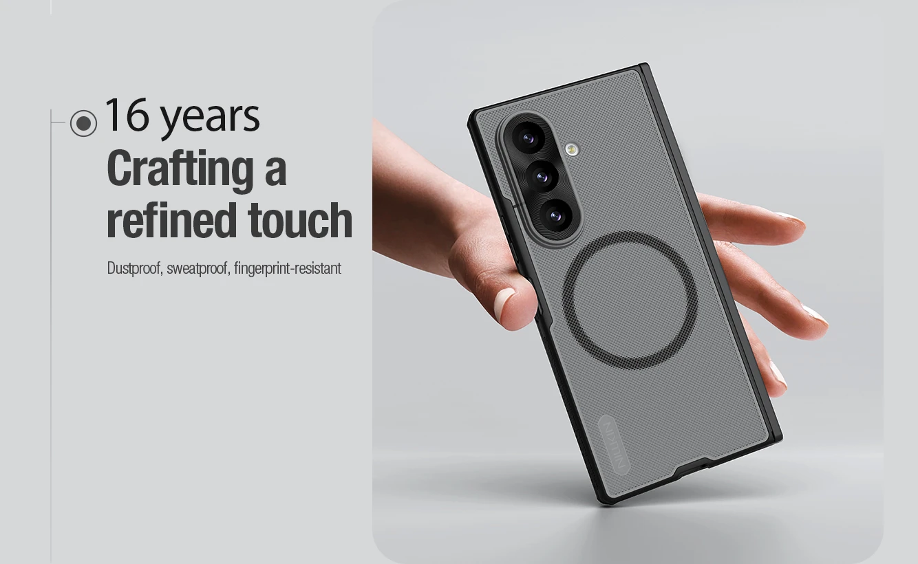 Nillkin Super Frosted FOLD Magnetic Zadní Kryt pro Samsung Galaxy Z Fold 8 Ultra Transparent Black