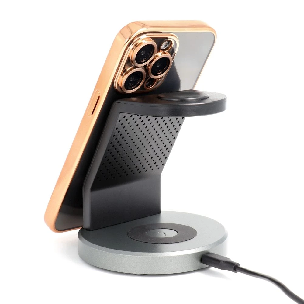 Case for iPhone 17 Pro / 18 Pro Electro Mag Cover compatible with MagSafe gold