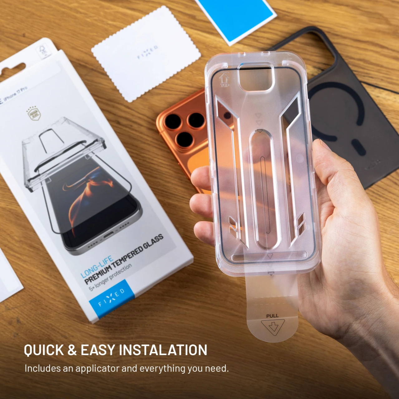 Ultra odolné tvrzené sklo FIXED Long-Life s Anti-dust aplikátorem pro Apple iPhone 17e/16e/14/13Pro/13, černá