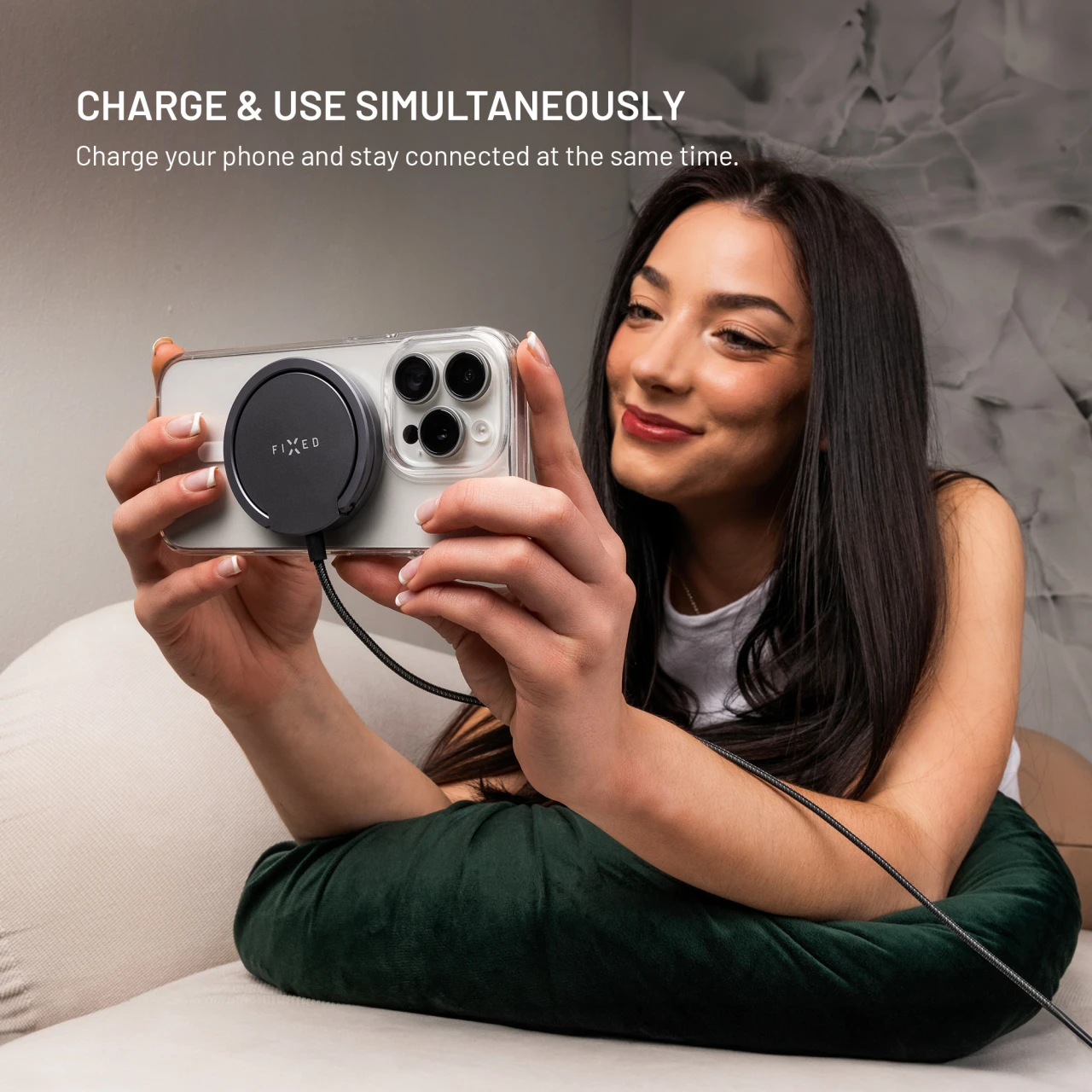Bezdrátová nabíječka FIXED MagPad Pro s Qi2, podporou MagSafe a stojánkem, 15W, šedá
