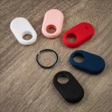 Silikonové pouzdro FIXED Silky pro Samsung SmartTag2 4ks, 2x černé + 2x bílá