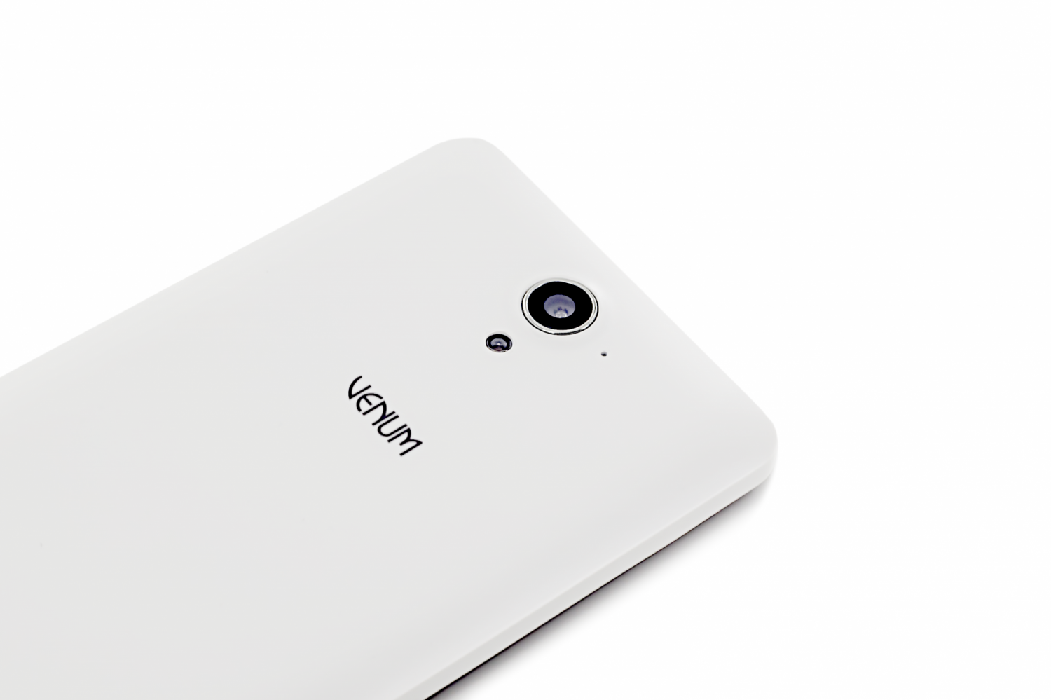 CPA myPhone Venum White fotoaparát